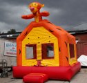 lION bOUNCY hOUSE